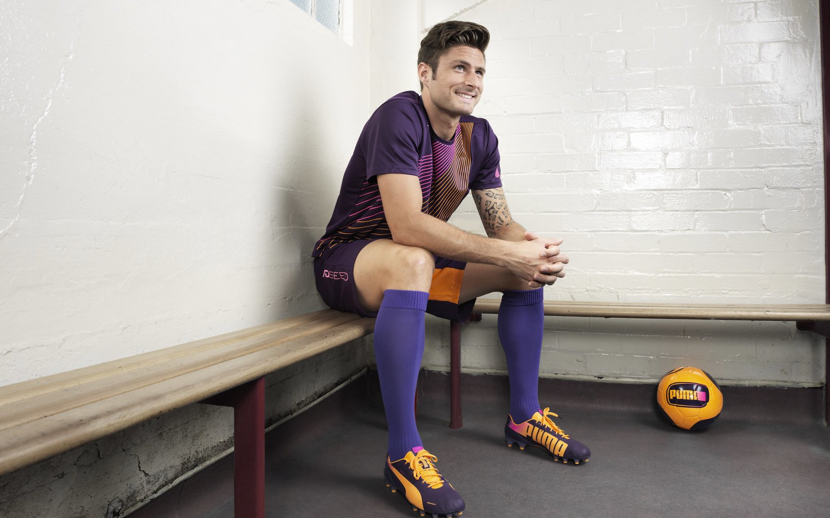 莱万多夫斯基连续七场比赛得分超过败北，塞尔维亚队挑战极限！-开云体育登入